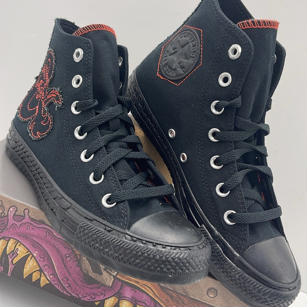 Converse WMNS Black and Red High-Top Sneakers A09886C
CTAS HI
BLACK/RED/WHITE - Picture 6 of 16